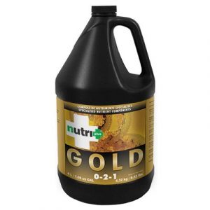 nutri+ GOLD Acide fulvique. Compatible avec tout engrais minéral ou organique Pour croissance et floraison. Élaboré à partir de substances humiques complexes issues de la léonardite. Excellent en application foliaire. · Accélère la tra