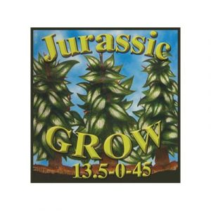 Jurassic Grow est un complément spécialement composé pour le cycle de croissance végétative des plantes. Grâce à sa forte concentration en potassium, le Jurassic Grow aura pour effet de raccourcir l’espace entre les inter-branches, augmenter la robustesse